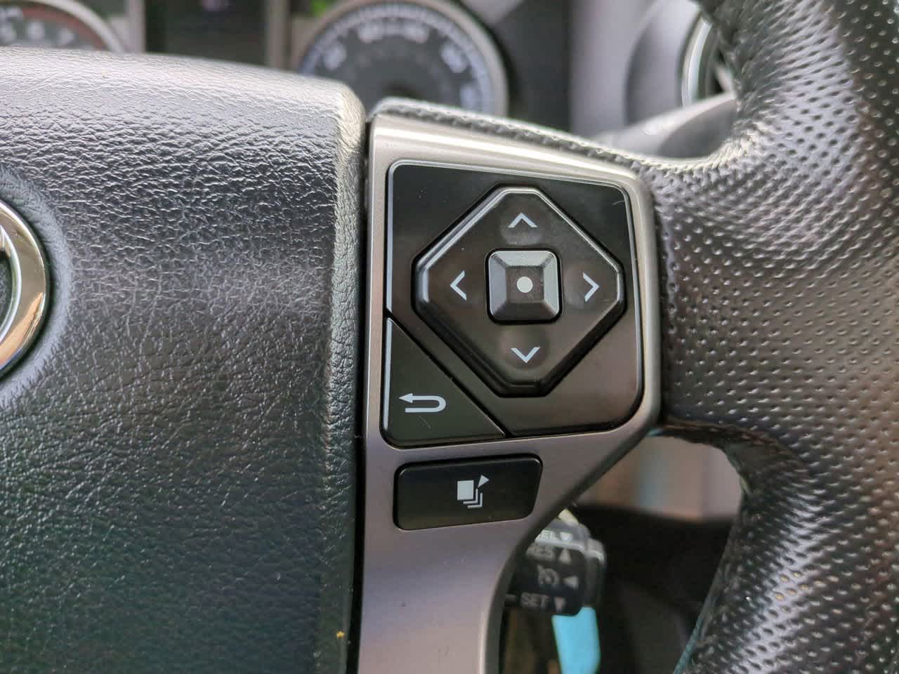 2017 Toyota Tacoma SR5 23