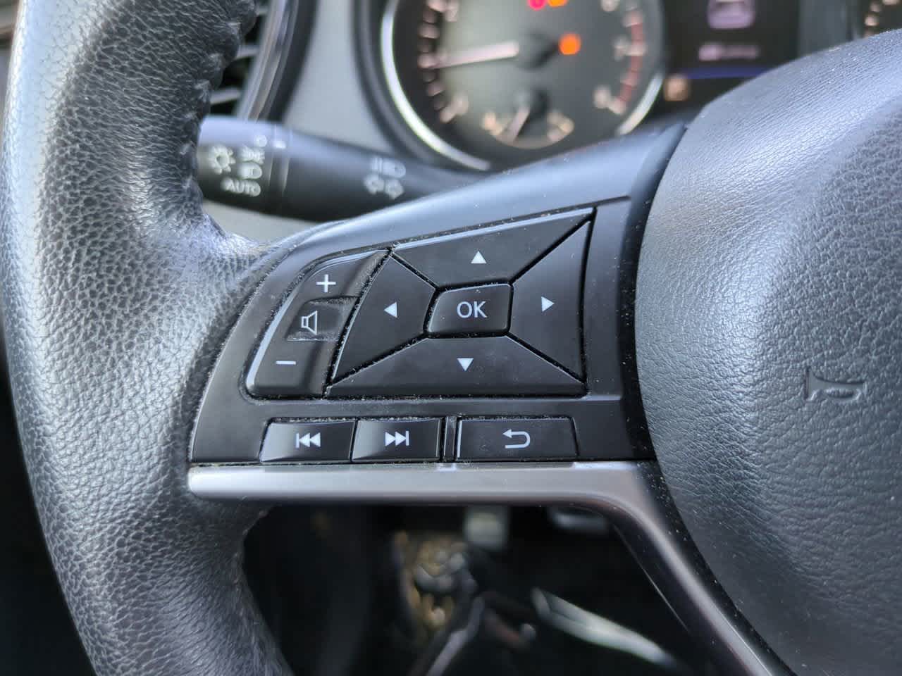 Thumbnail: 2019 Nissan Rogue - 23