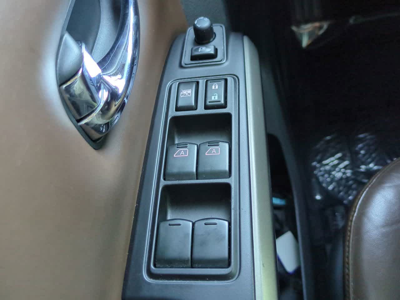 Thumbnail: 2020 Nissan Titan - 24