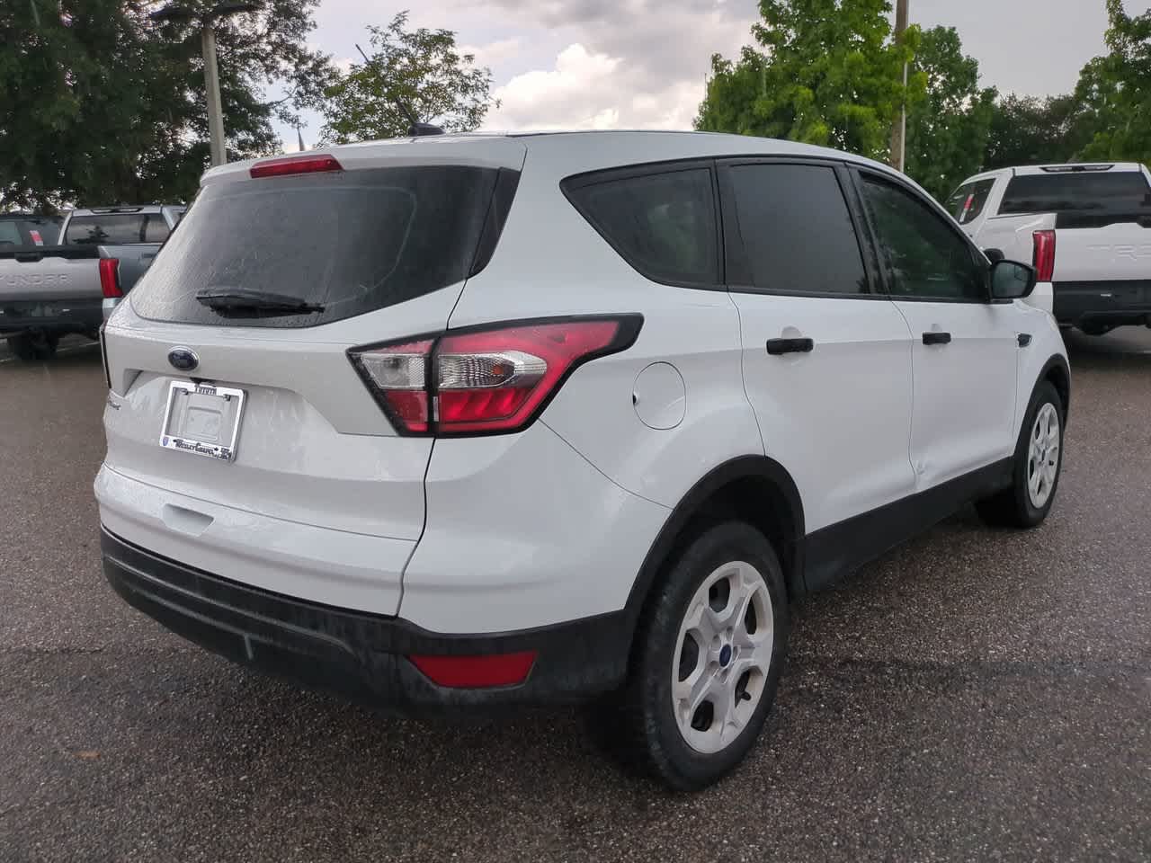 Thumbnail: 2017 Ford Escape - 6