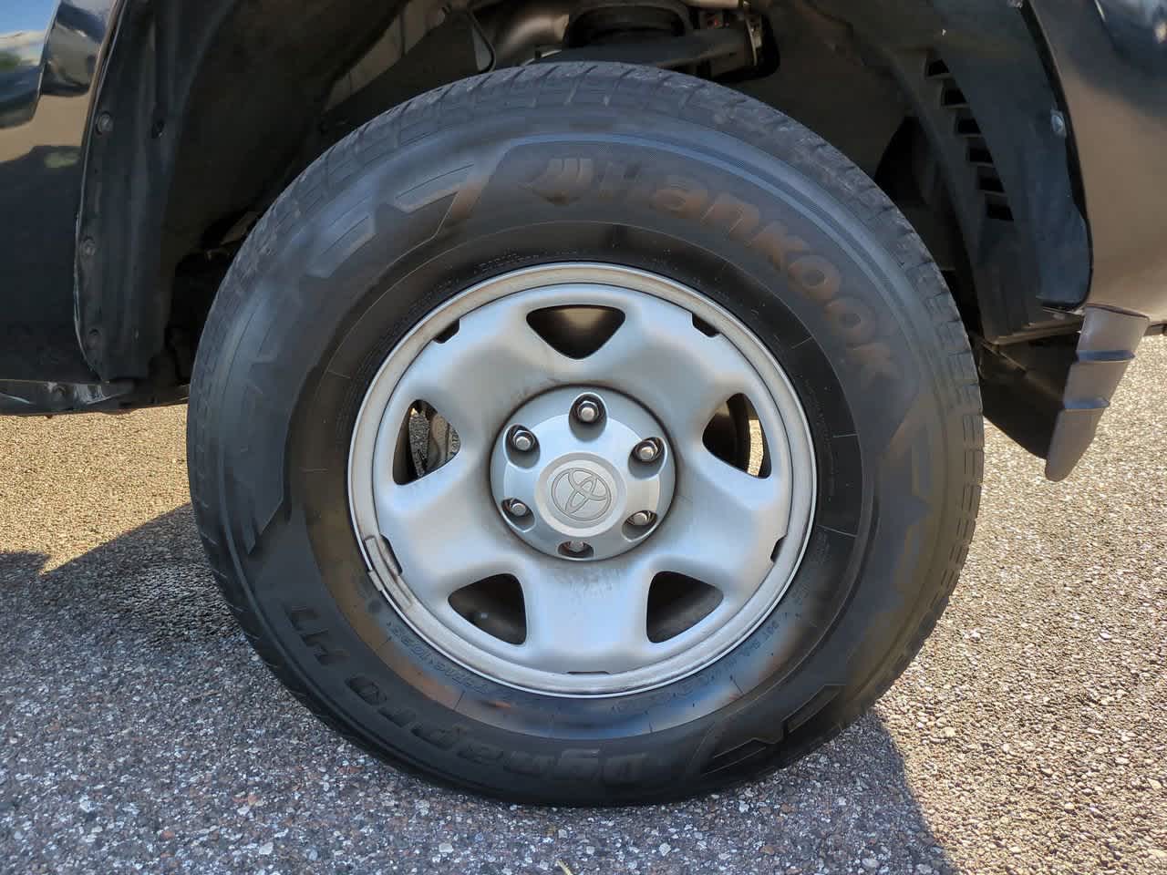 Thumbnail: 2020 Toyota Tacoma - 11