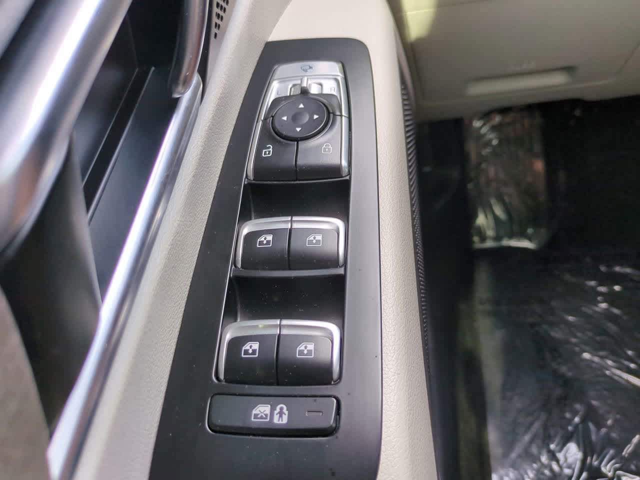 Thumbnail: 2020 Kia Telluride - 25