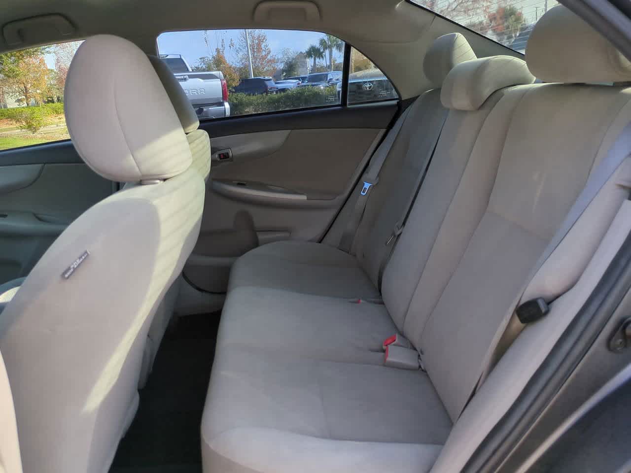 Thumbnail: 2013 Toyota Corolla - 13