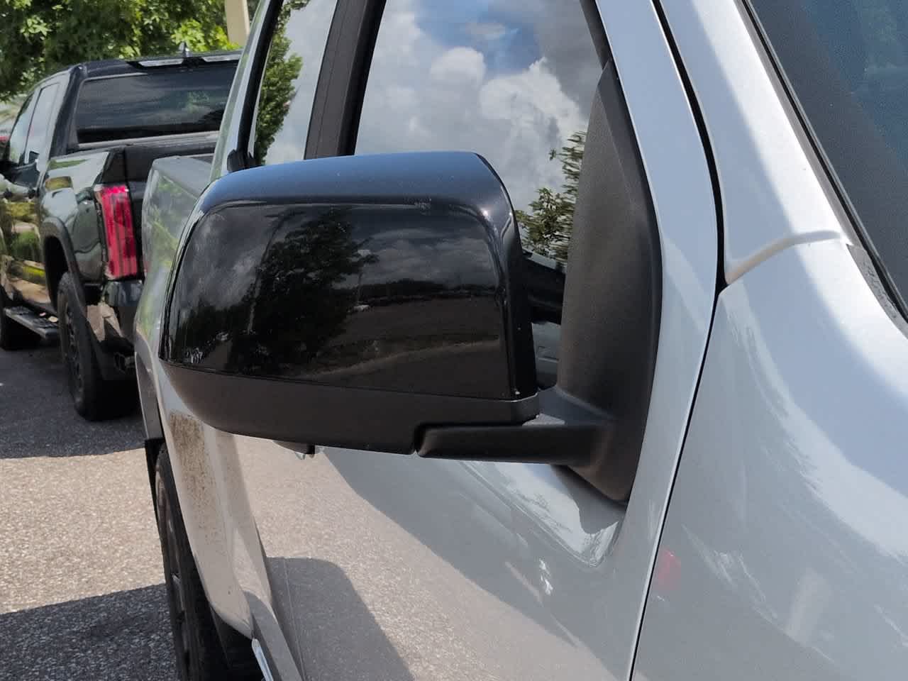 Thumbnail: 2018 Chevrolet Colorado - 12