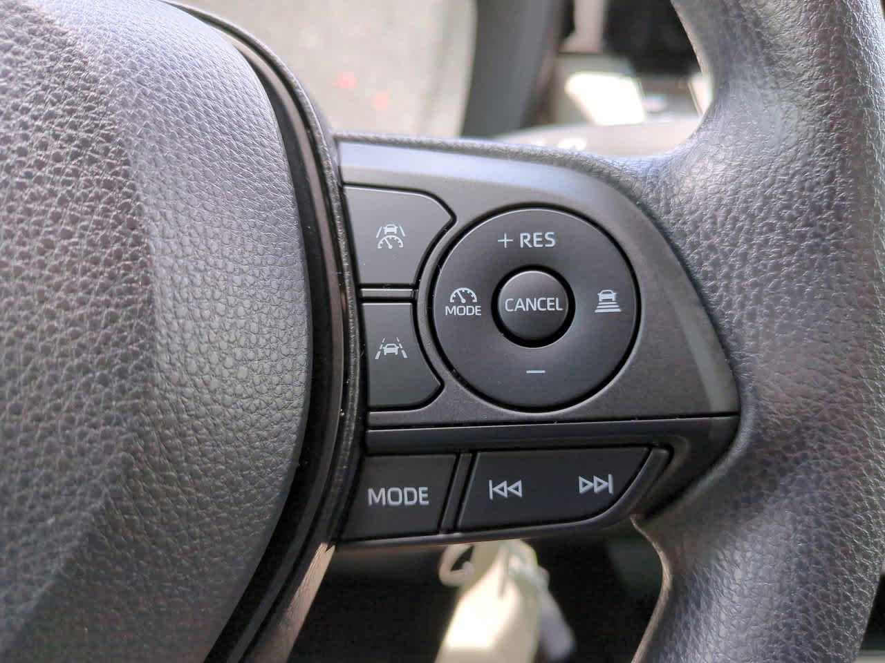 2025 Toyota Corolla LE 23