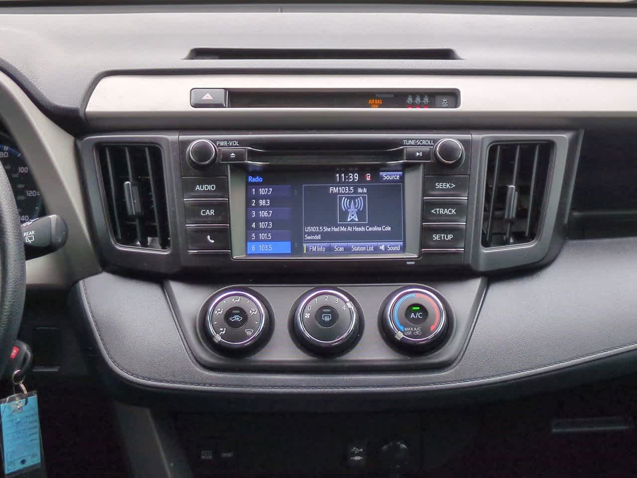 Thumbnail: 2017 Toyota RAV4 - 17