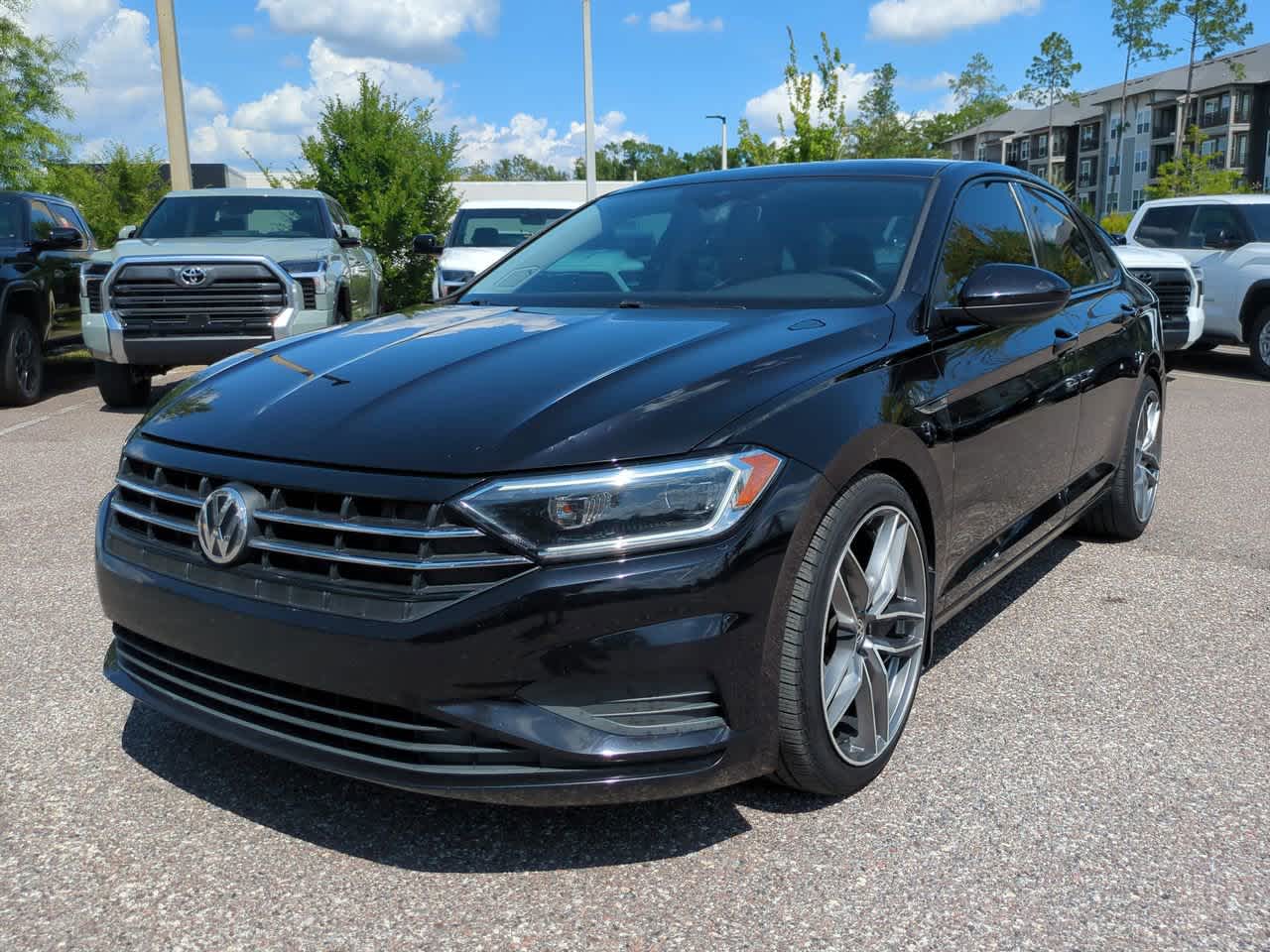 Thumbnail: 2019 Volkswagen Jetta - 2