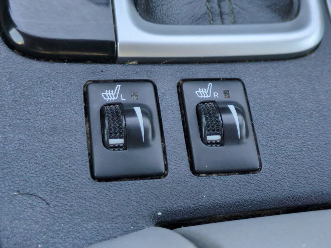 Thumbnail: 2015 Toyota Highlander - 24