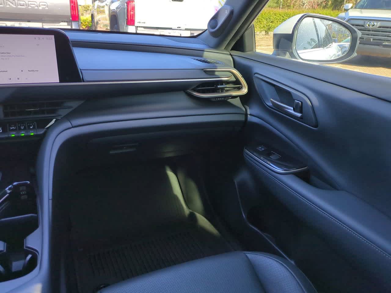 Thumbnail: 2024 Toyota Crown - 16