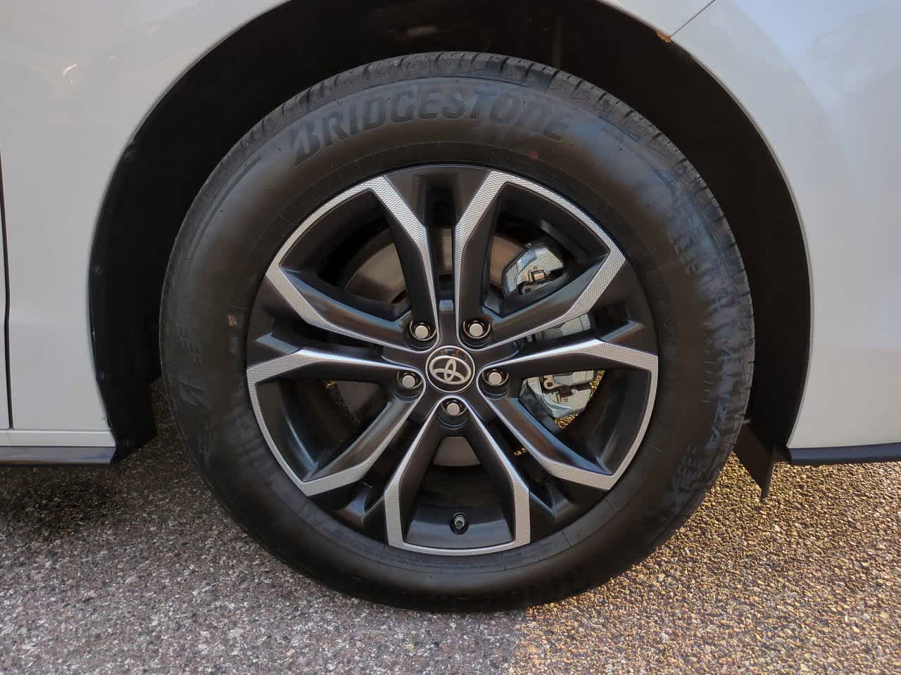 Thumbnail: 2025 Toyota Sienna - 10