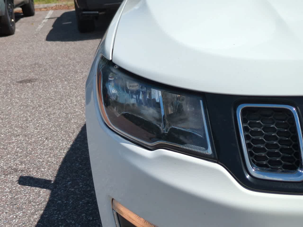 Thumbnail: 2020 Jeep Compass - 10