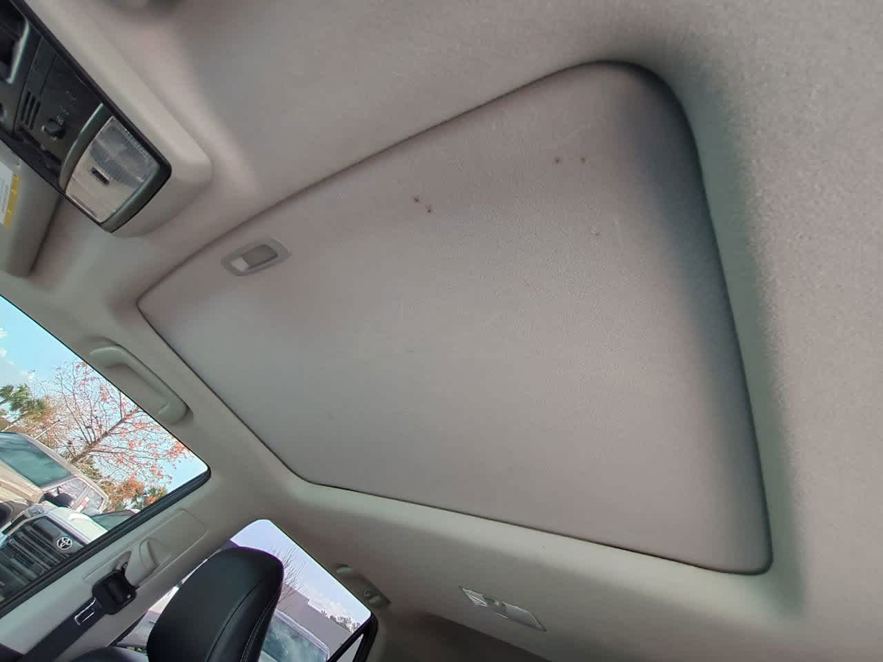 Thumbnail: 2016 Toyota 4Runner - 19