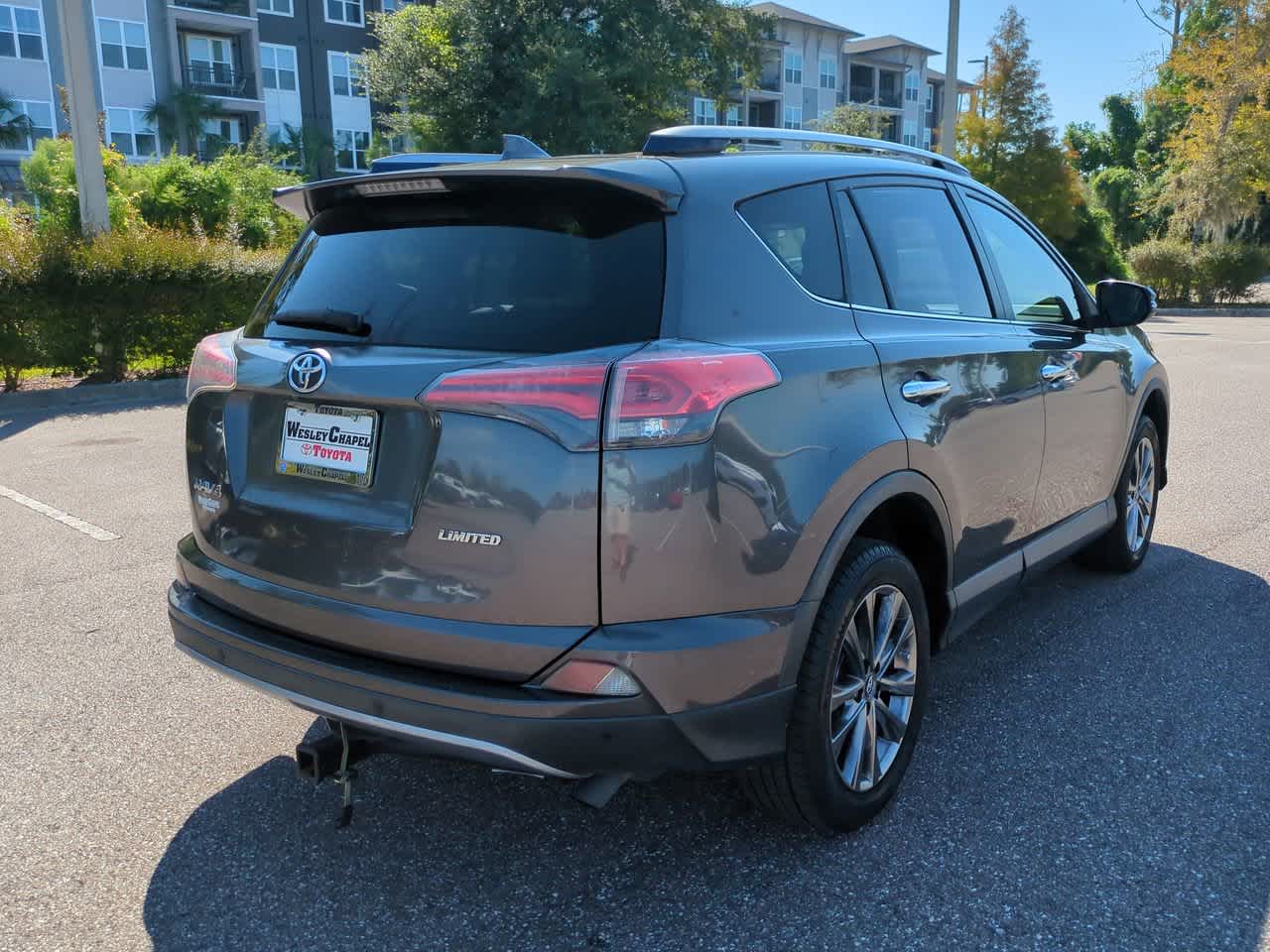 Thumbnail: 2017 Toyota RAV4 - 6