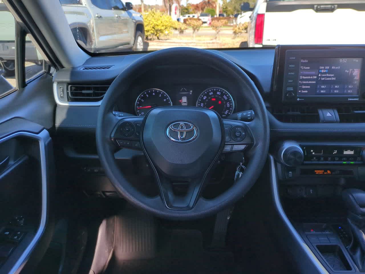 Thumbnail: 2022 Toyota RAV4 - 15