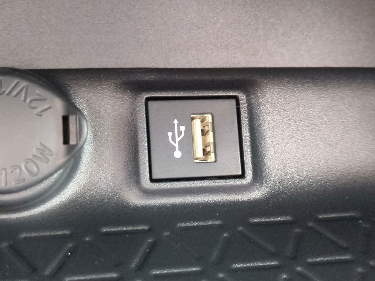 Thumbnail: 2025 Toyota RAV4 - 21