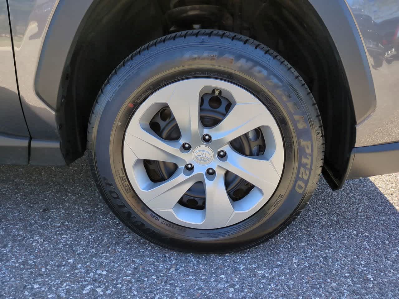 Thumbnail: 2025 Toyota RAV4 - 11