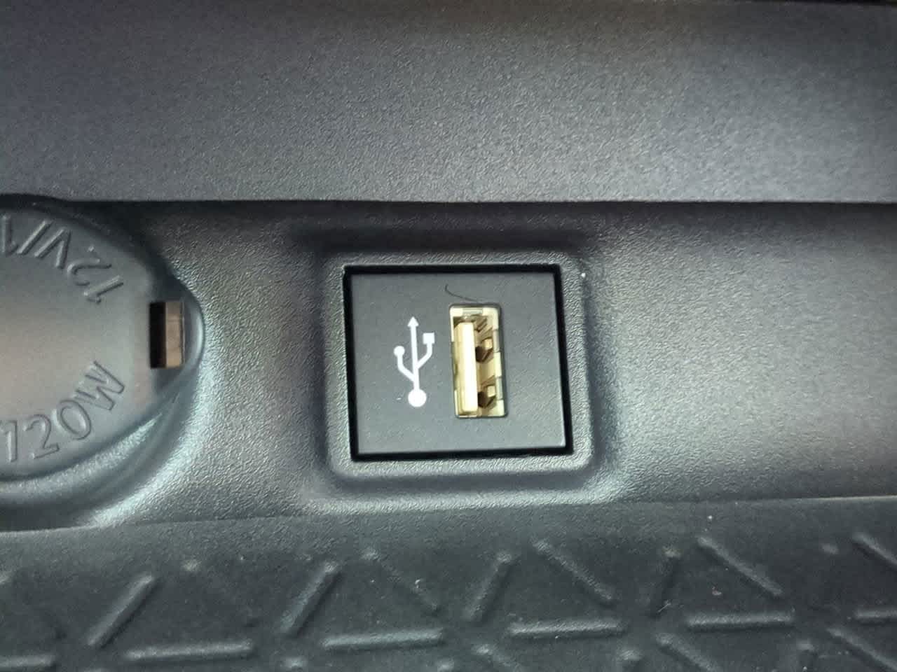 Thumbnail: 2025 Toyota RAV4 - 21