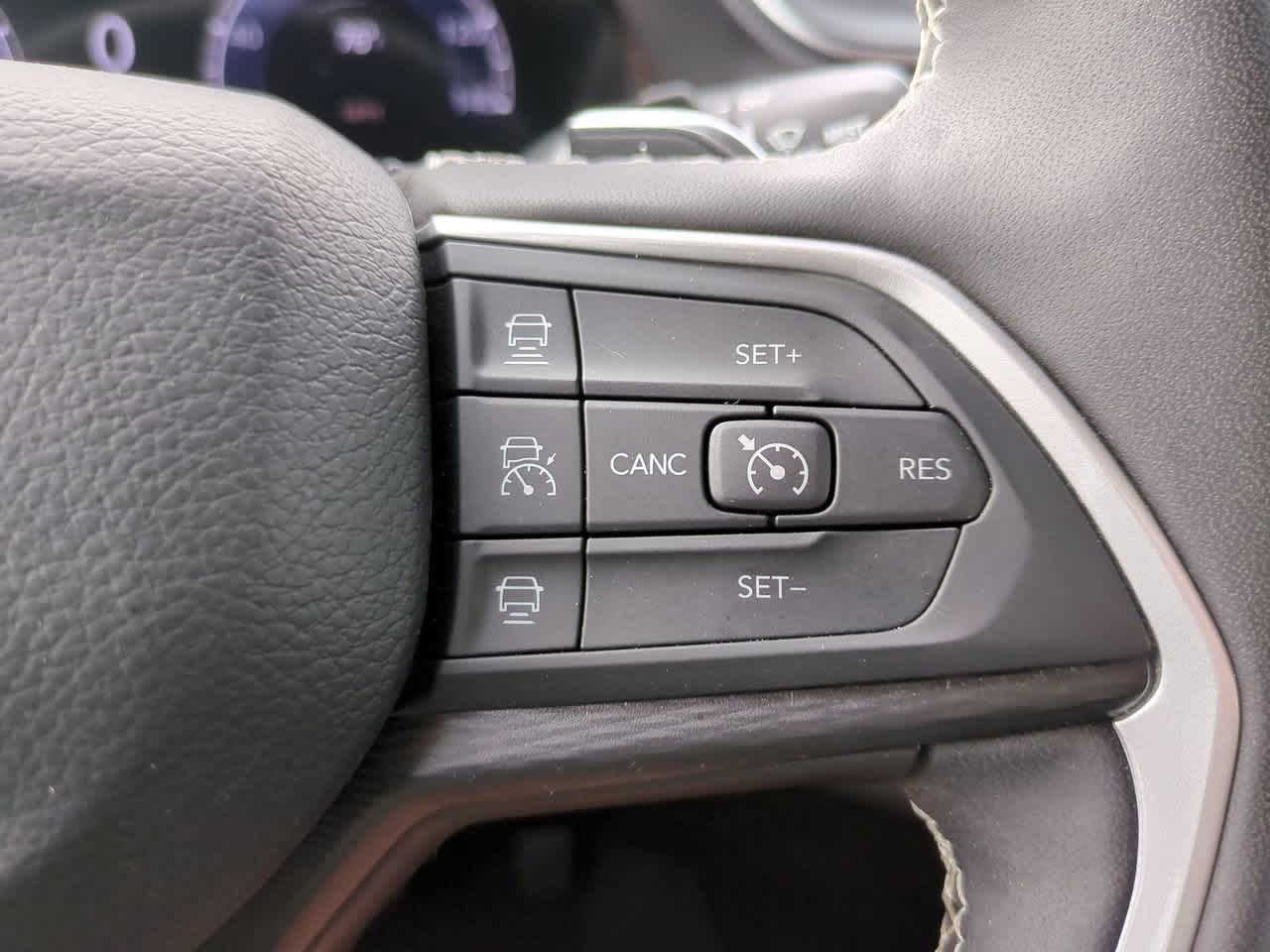 Thumbnail: 2025 Jeep Grand Cherokee - 24