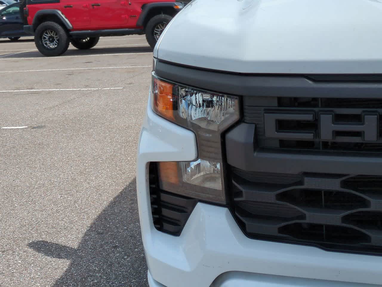 2024 Chevrolet Silverado 1500 Custom 10