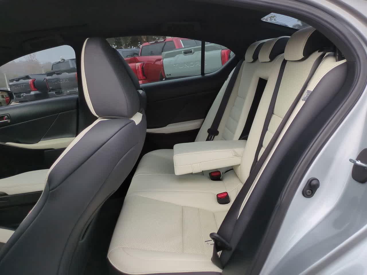 Thumbnail: 2021 Lexus IS - 13