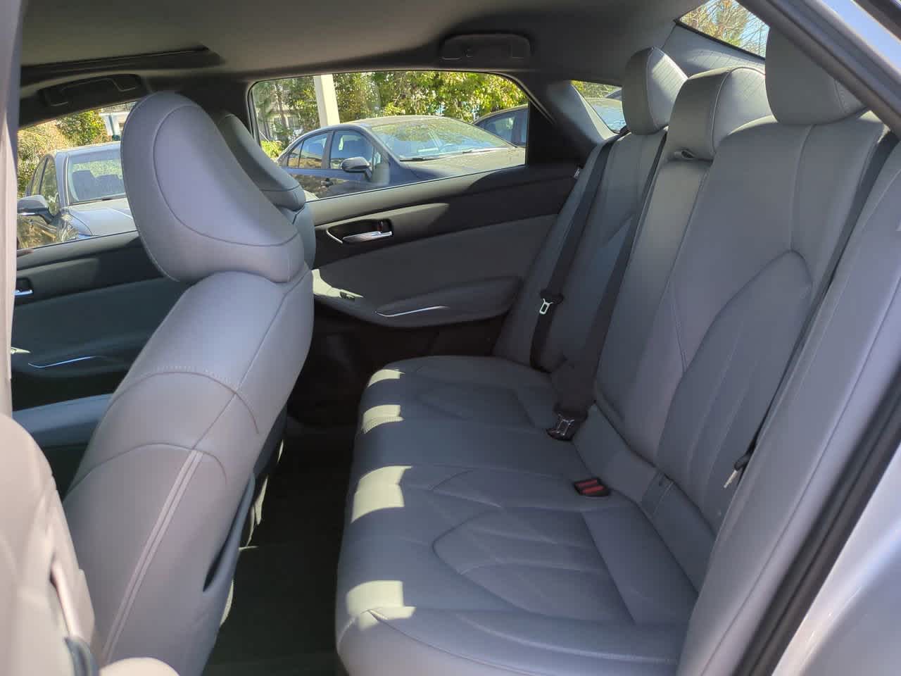 Thumbnail: 2021 Toyota Avalon - 13