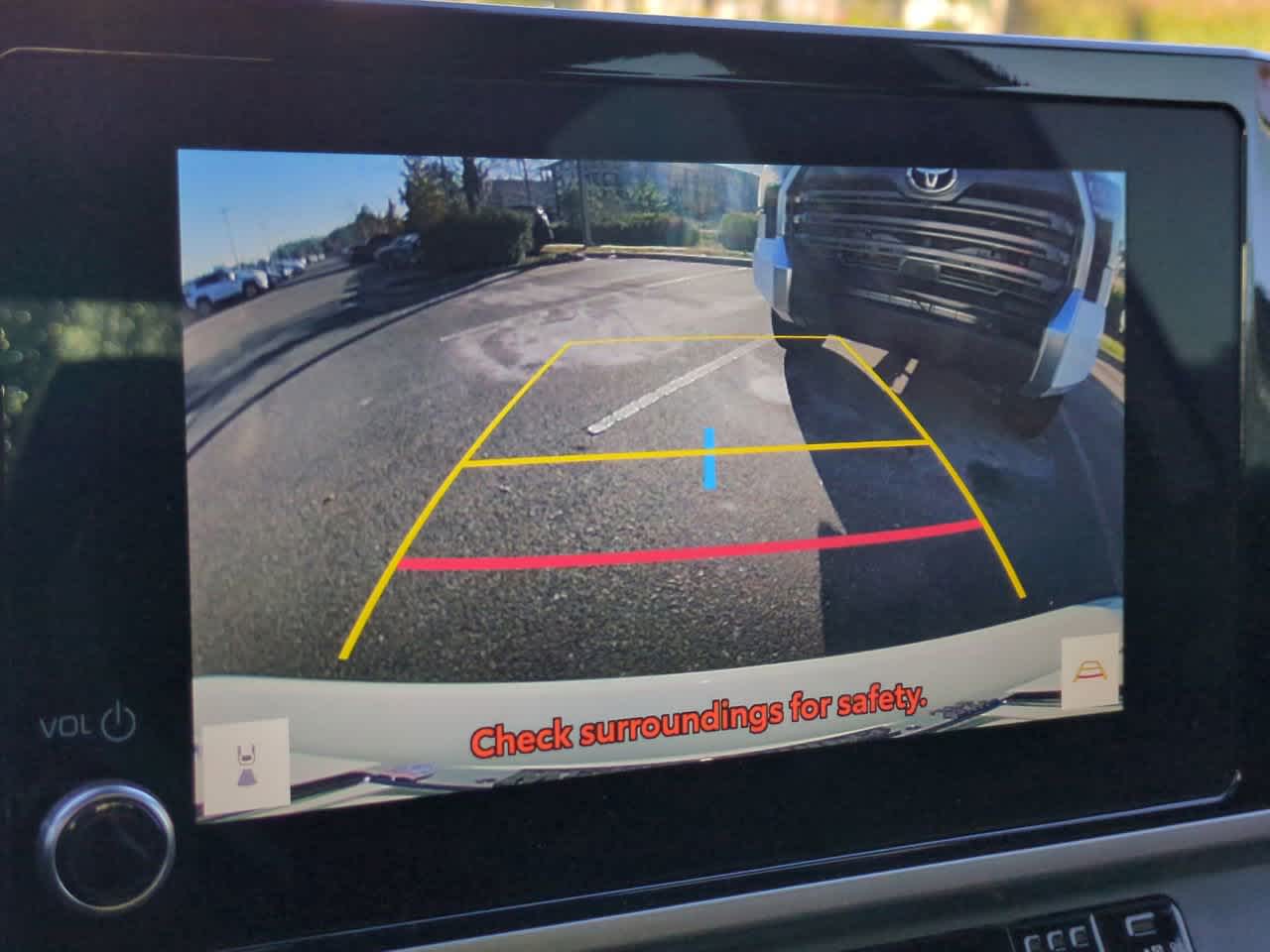 Thumbnail: 2025 Toyota Camry - 19