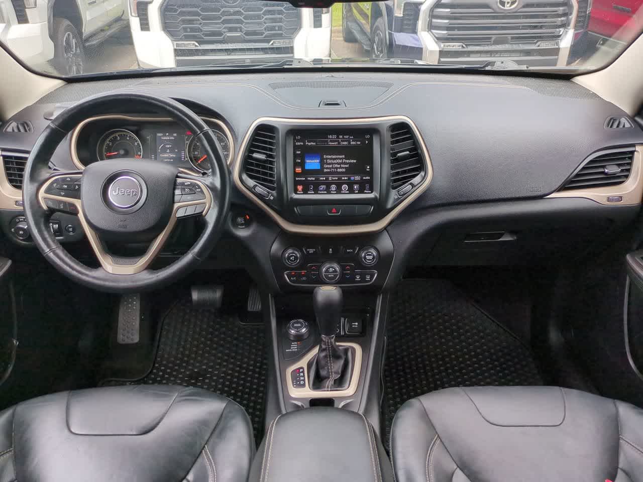Thumbnail: 2015 Jeep Cherokee - 14