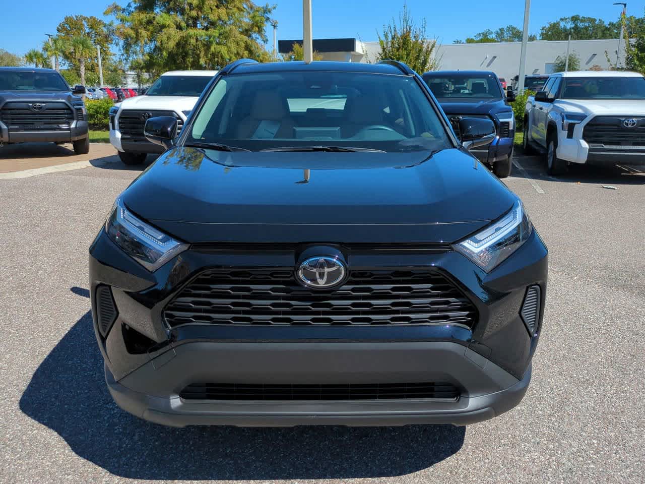 Thumbnail: 2025 Toyota RAV4 - 9