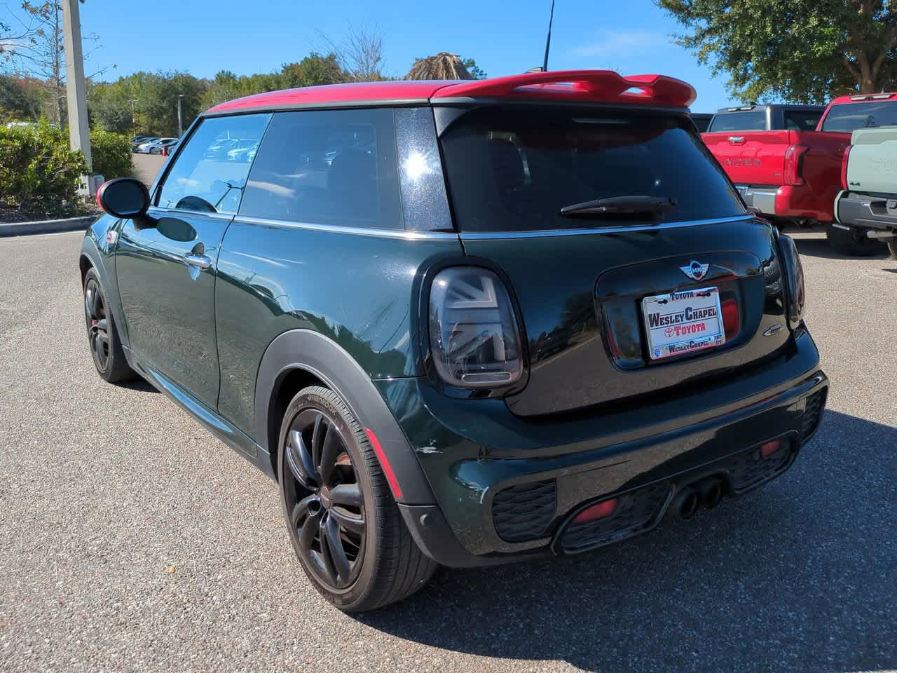 Thumbnail: 2017 MINI Cooper Hardtop - 4