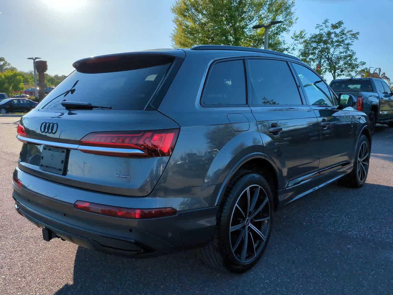 Thumbnail: 2021 Audi Q7 - 6