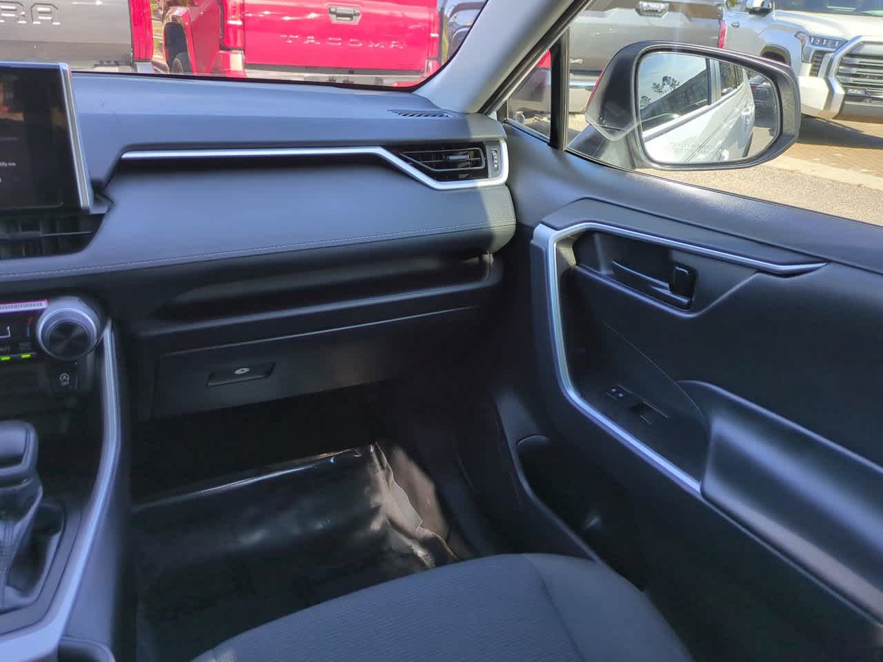 Thumbnail: 2024 Toyota RAV4 - 16