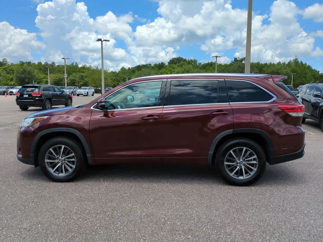 Thumbnail: 2017 Toyota Highlander - 3