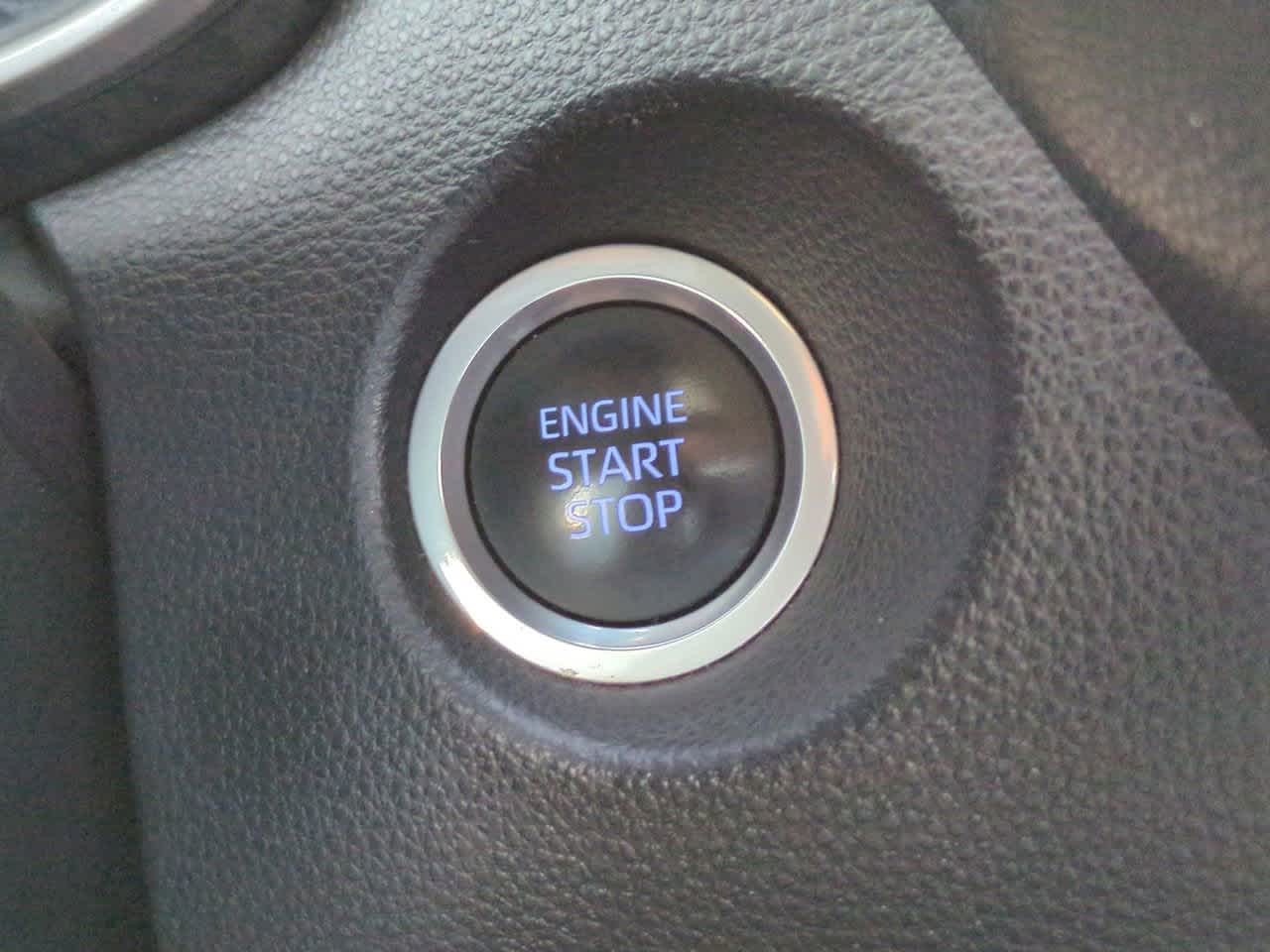 Thumbnail: 2022 Toyota Corolla Cross - 26