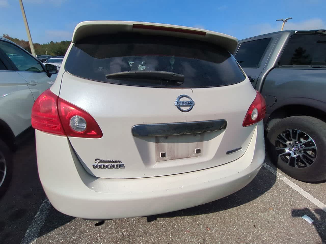 Thumbnail: 2012 Nissan Rogue - 4