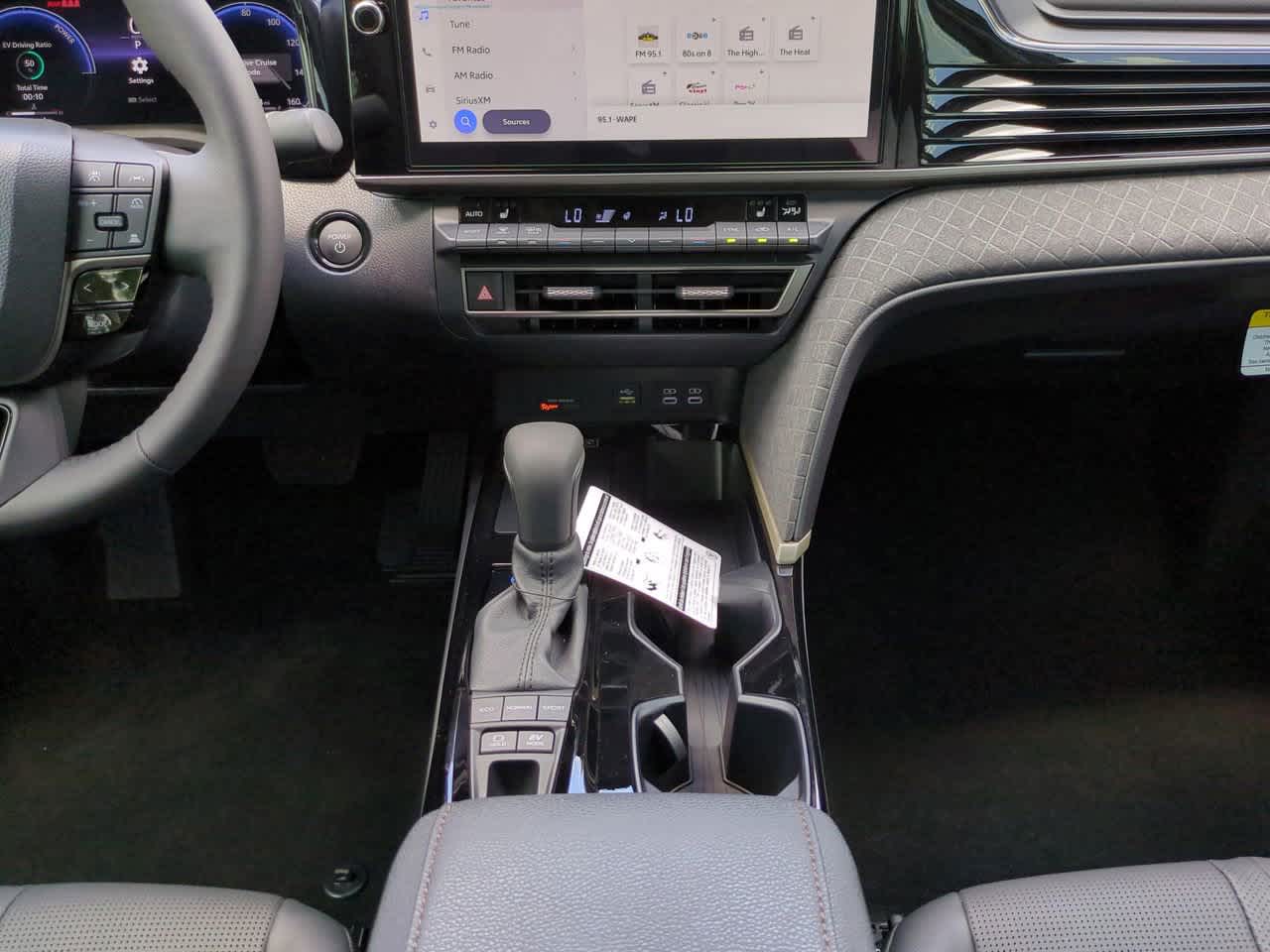 Thumbnail: 2025 Toyota Camry - 18