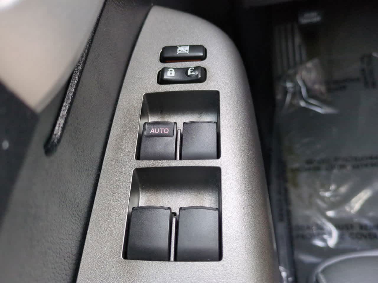 Thumbnail: 2010 Toyota Tundra - 22