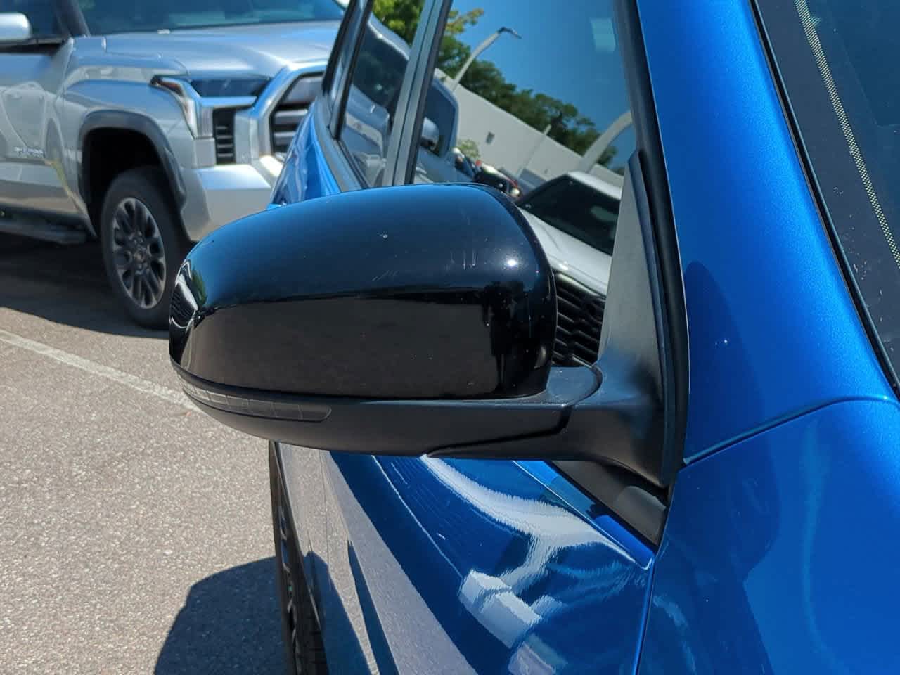 Thumbnail: 2023 Jeep Cherokee - 12