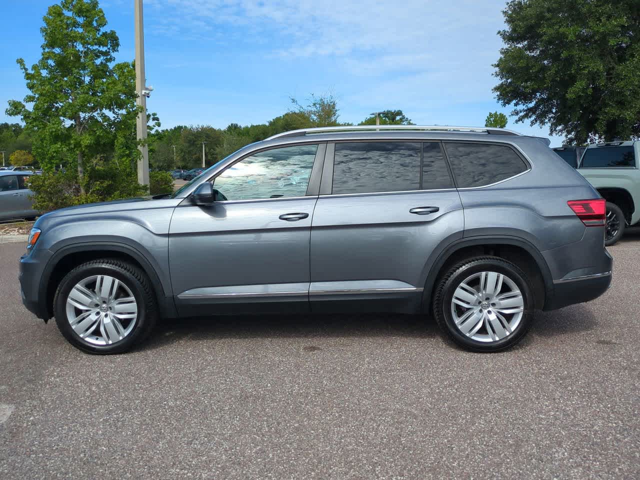 Thumbnail: 2019 Volkswagen Atlas - 3