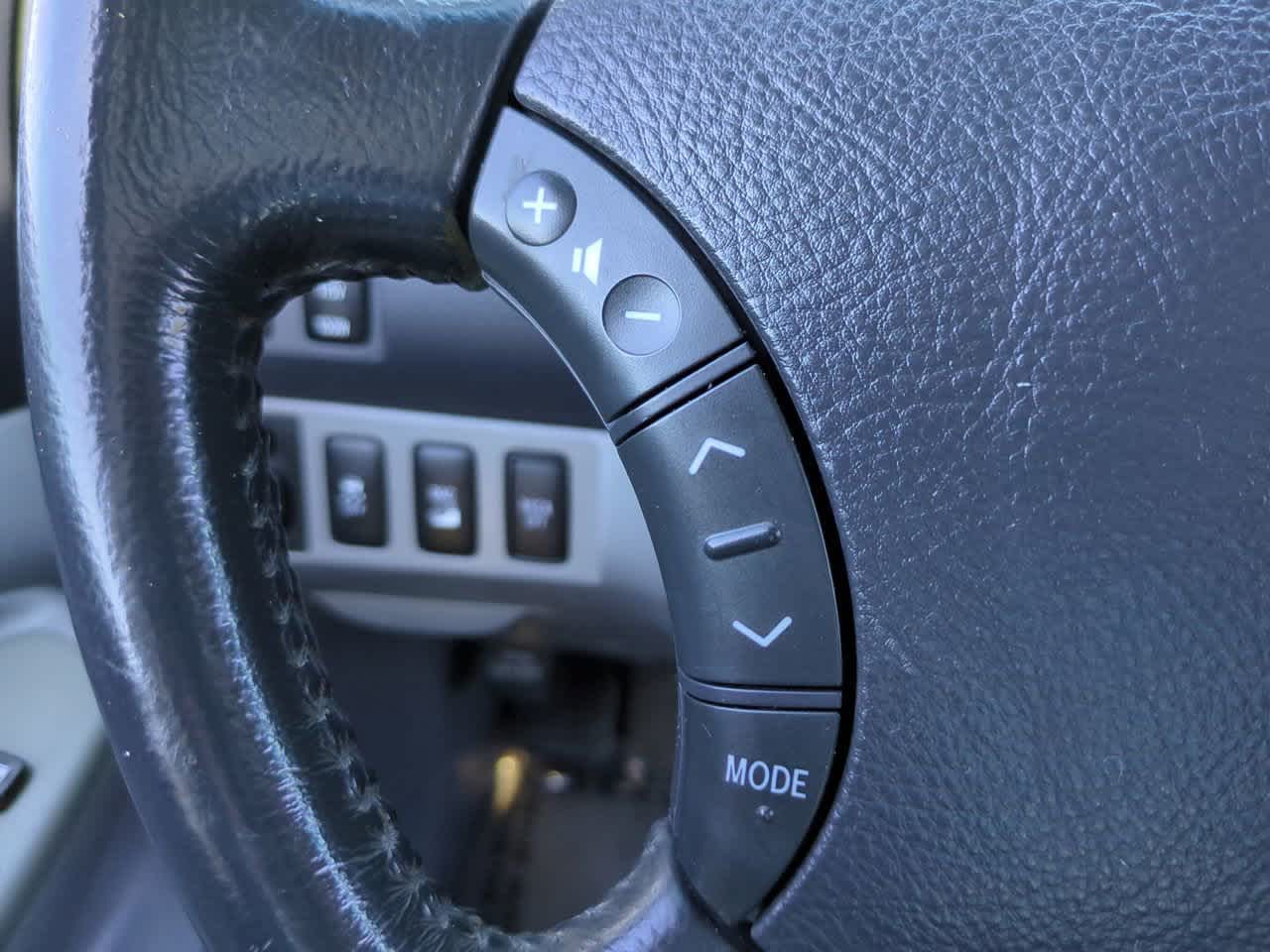 Thumbnail: 2010 Toyota Tacoma - 23