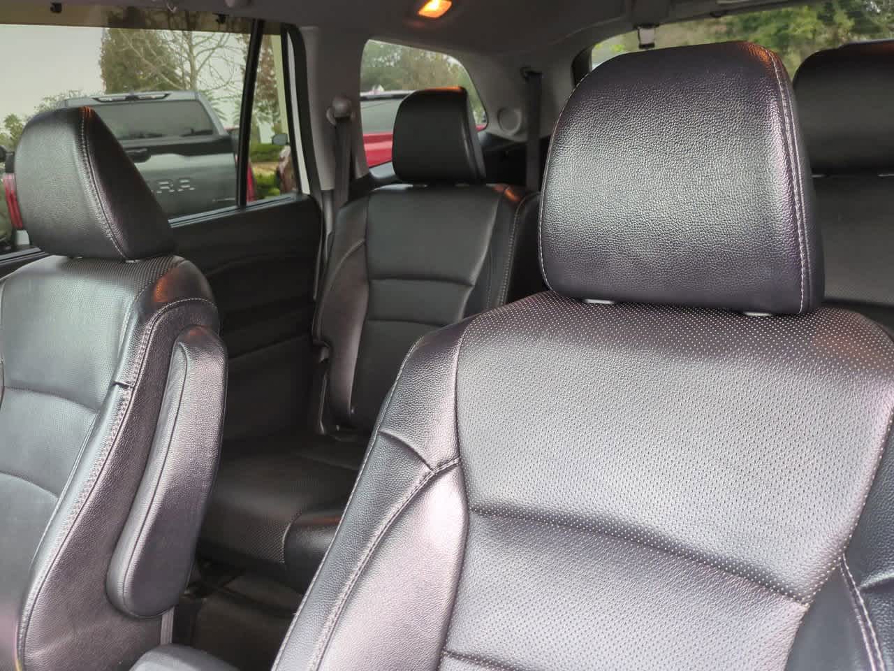 Thumbnail: 2017 Honda Pilot - 8