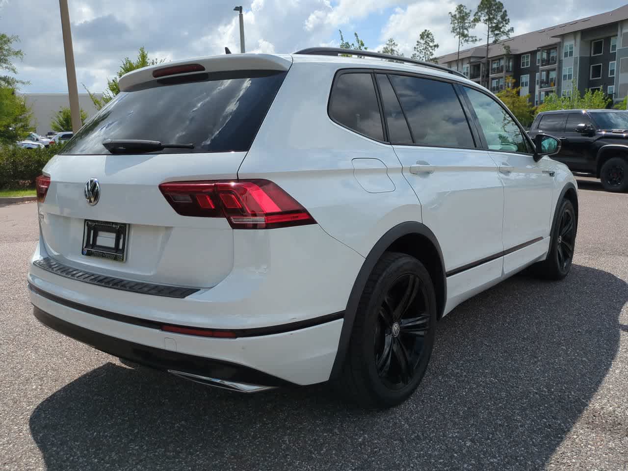 Thumbnail: 2019 Volkswagen Tiguan - 6
