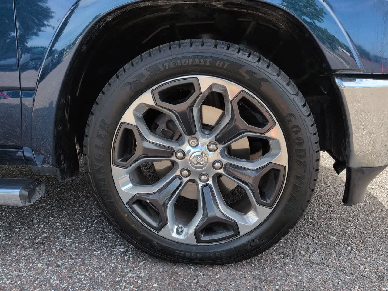 Thumbnail: 2019 RAM 1500 - 10