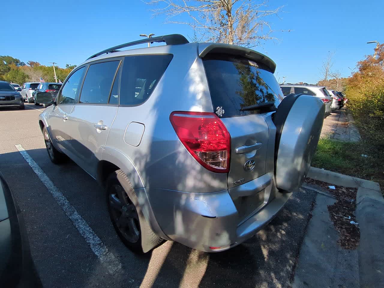 Thumbnail: 2008 Toyota RAV4 - 3