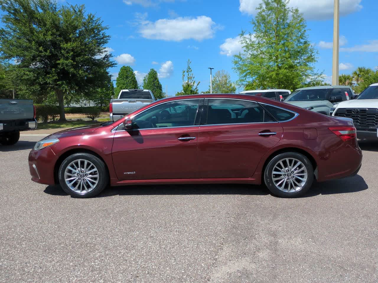 Thumbnail: 2016 Toyota Avalon - 3