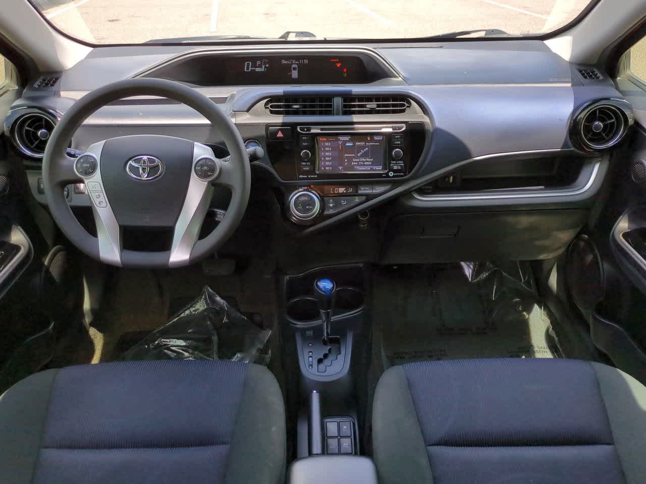 Thumbnail: 2016 Toyota Prius c - 14