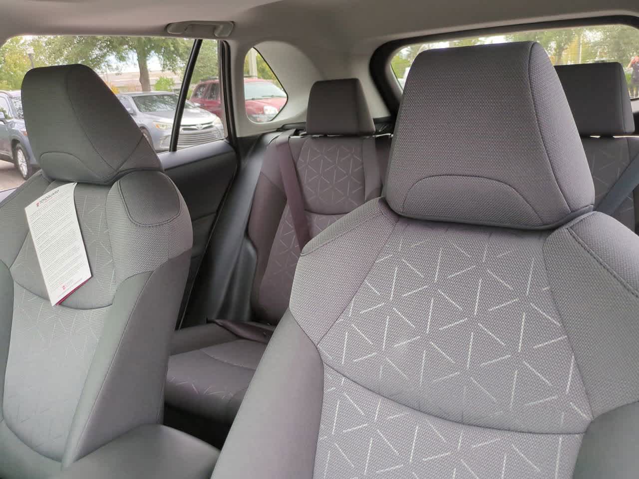 Thumbnail: 2025 Toyota RAV4 - 8