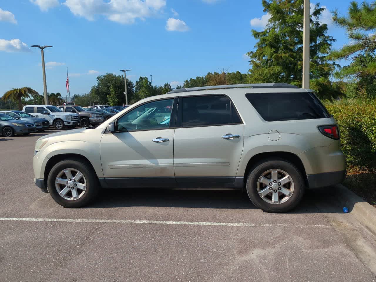 Thumbnail: 2013 GMC Acadia - 4