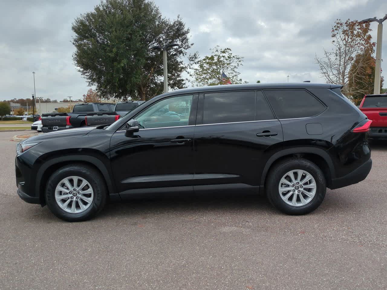 Thumbnail: 2024 Toyota Grand Highlander - 3