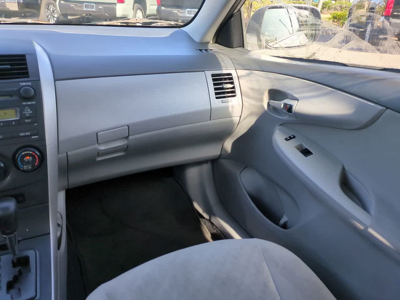 Thumbnail: 2009 Toyota Corolla - 15