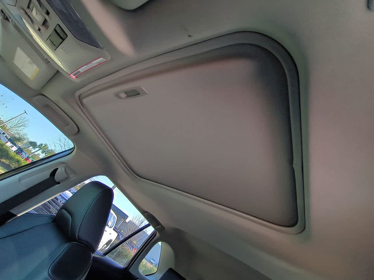 Thumbnail: 2023 Toyota RAV4 - 19